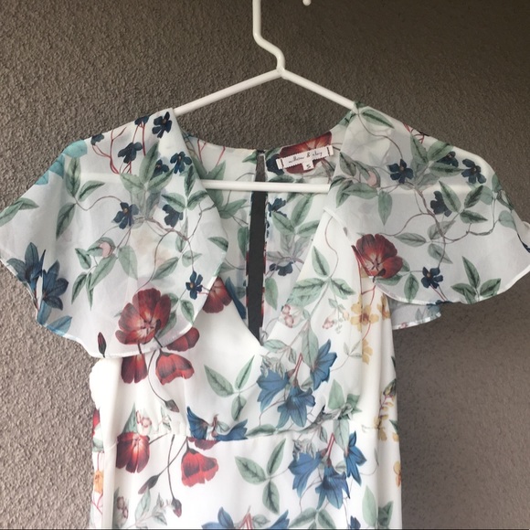 ✨ Beautiful Willow & Clay Floral Dress - Picture 8 of 13